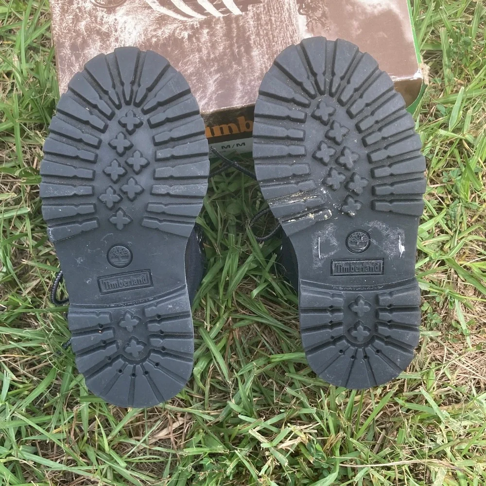 Timberland Kids Black Leather Boots - Picture 9 of 16